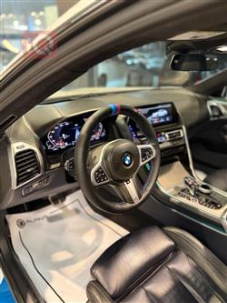 بي ام دبليو 8 الفئة